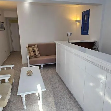 Pleasure Black Parissa Santorini *