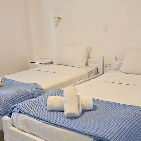 Pleasure Black Parissa Santorini *