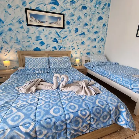 Pleasure Black Parissa Santorini *