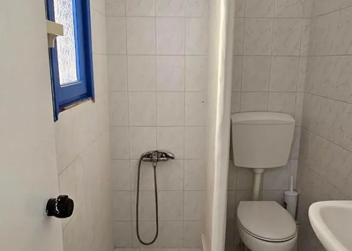 Pleasure Black Parissa Santorini פריסה