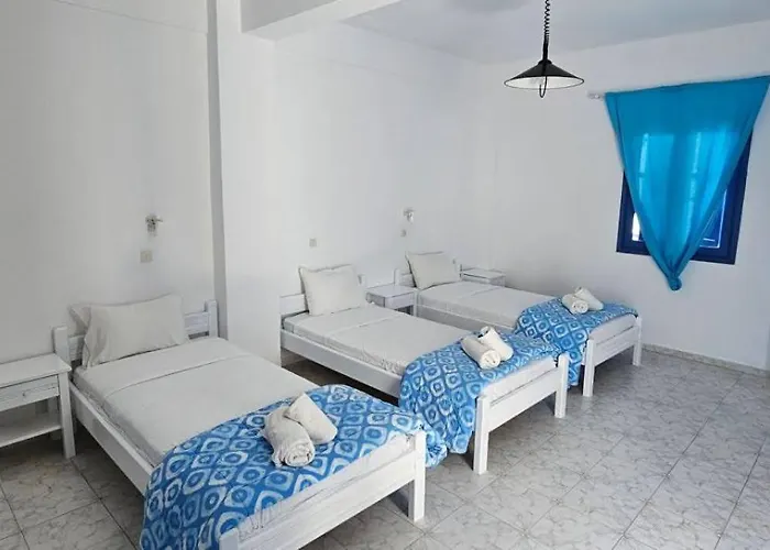 אכסניה Pleasure Black Parissa Santorini פריסה