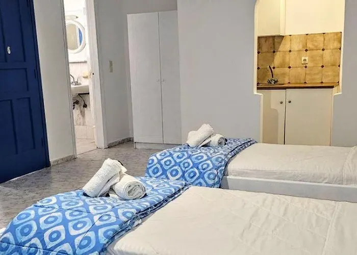 Hostel Pleasure Black Parissa Santorini Perissa (Santorini)